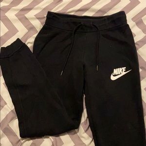 Nike women’s sweatpants